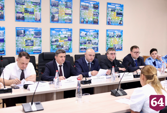 Саратовским работодателям поставили сроки повышения зарплат